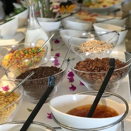 Q精品水疗旅馆 5*