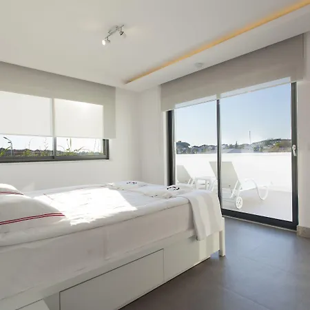 Q Hotel 5*